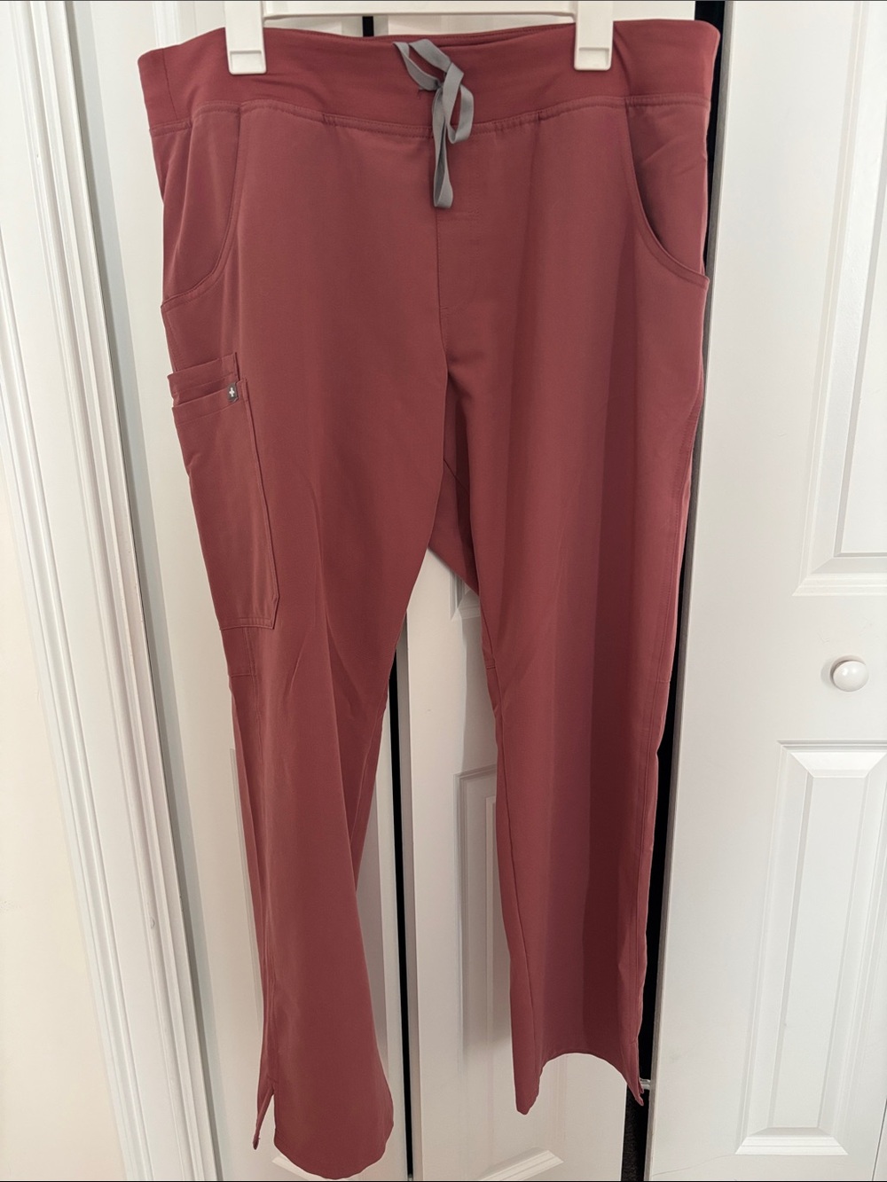 FIGS Mauve Kade Cargo Scrub Pants XL
